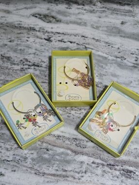 3 sets Gem Ware Glass Identifier Charms with a bonus wine bottle ring.